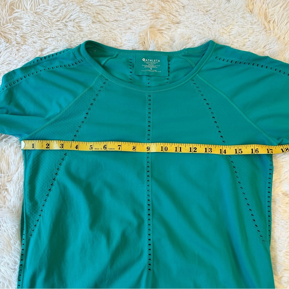 Athleta Foothill Green Long Sleeve Top Size: Small - Picture 4 of 5